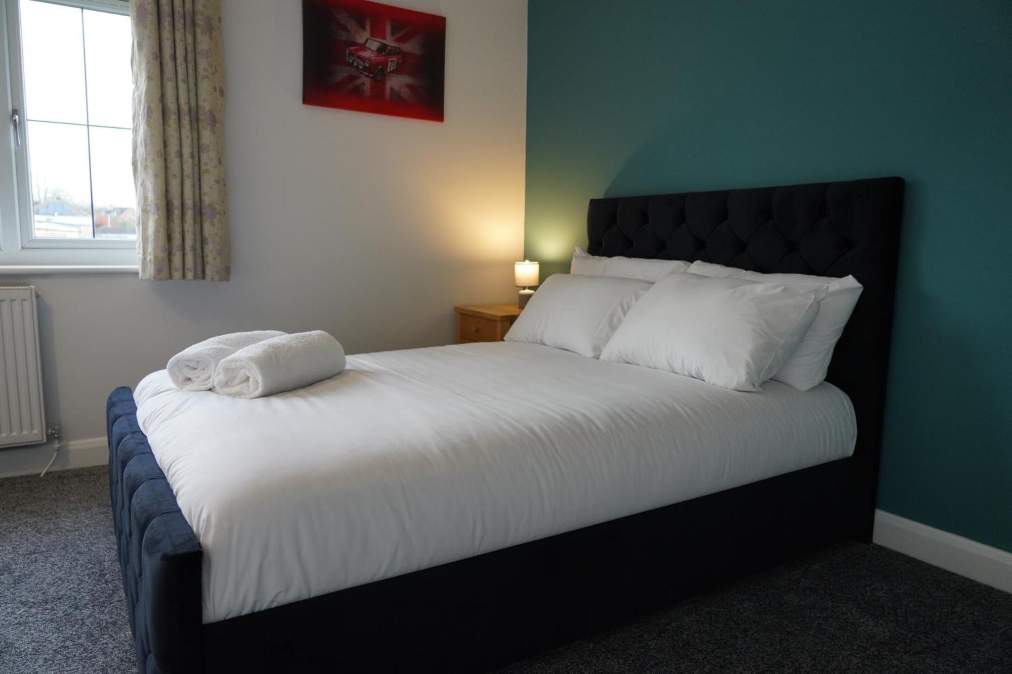 8 Double Beds In A 5 Bedroom House, Pets Welcome Epworth エクステリア 写真